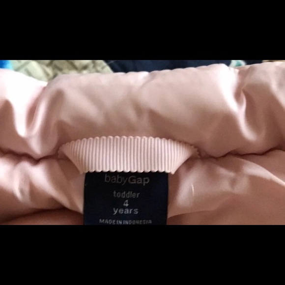 Gap Pink Puffer Vest for Girls - Picture 5 of 5